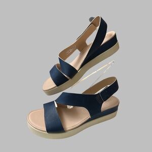 Ecco Danish Designs Women's Navy Strapped Sandals SZ 10 New Comfort 2" Heels